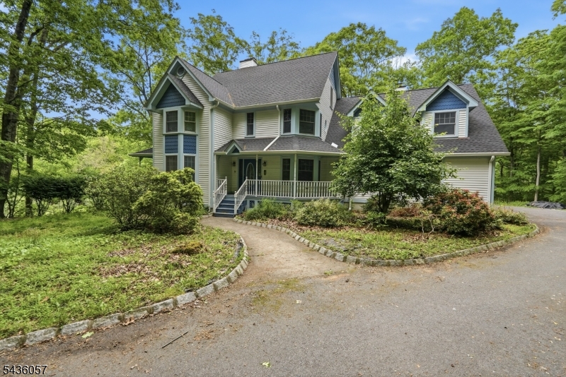 4 Meadow Oak Drive Frelinghuysen NJ 07825