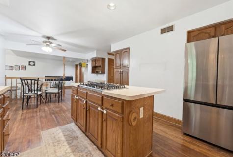 4 Meadow Oak Drive Frelinghuysen NJ 07825