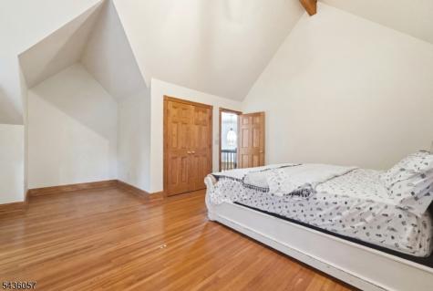 4 Meadow Oak Drive Frelinghuysen NJ 07825
