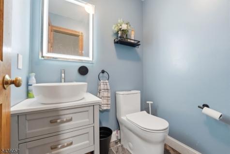 4 Meadow Oak Drive Frelinghuysen NJ 07825