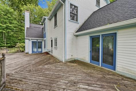 4 Meadow Oak Drive Frelinghuysen NJ 07825