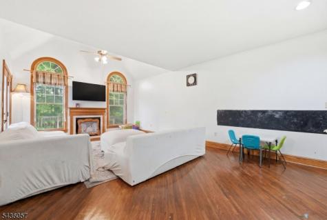 4 Meadow Oak Drive Frelinghuysen NJ 07825
