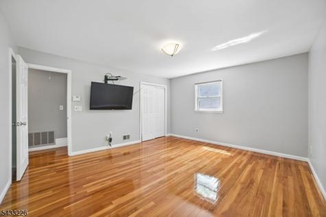 743 Wood Avenue Edison NJ 08820