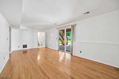 743 Wood Avenue Edison NJ 08820