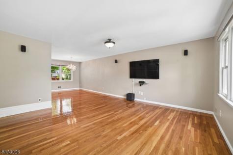 743 Wood Avenue Edison NJ 08820