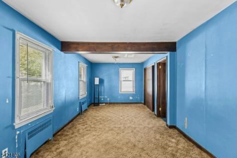 574 Sherman Avenue Roselle NJ 07203