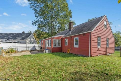 574 Sherman Avenue Roselle NJ 07203
