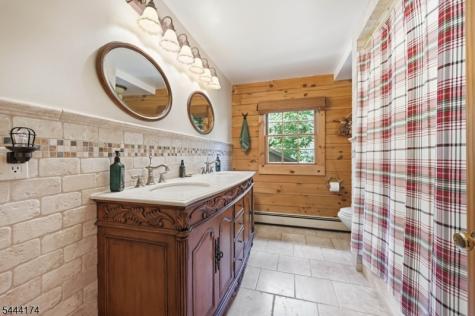8 Mckinley Greenwood Lake NJ 10925
