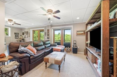 8 Mckinley Greenwood Lake NJ 10925