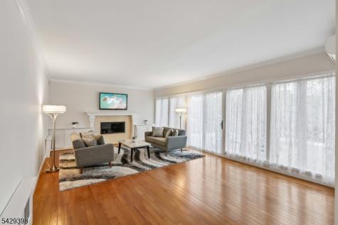536 Illingworth Avenue Englewood NJ 07631