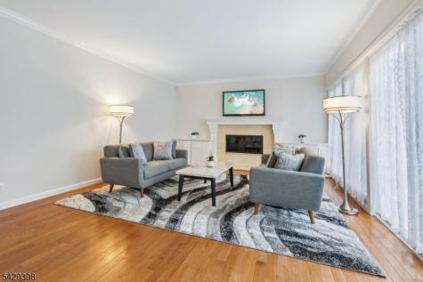 536 Illingworth Avenue Englewood NJ 07631