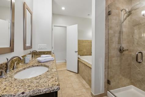 536 Illingworth Avenue Englewood NJ 07631
