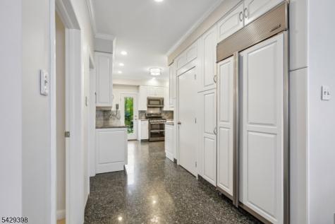 536 Illingworth Avenue Englewood NJ 07631