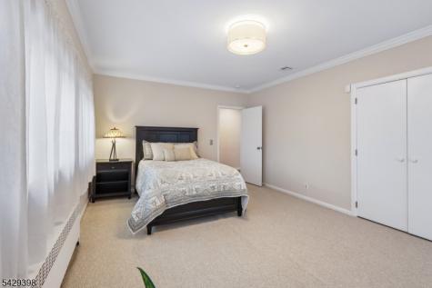 536 Illingworth Avenue Englewood NJ 07631