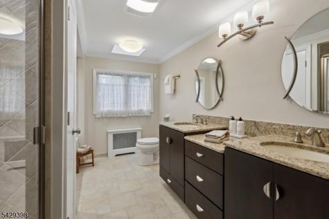 536 Illingworth Avenue Englewood NJ 07631