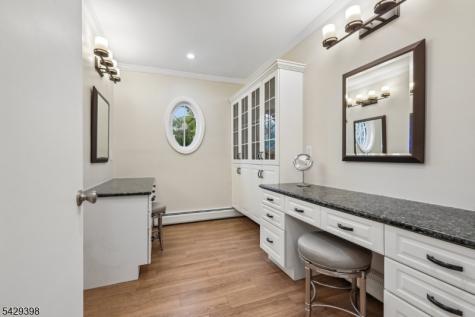 536 Illingworth Avenue Englewood NJ 07631
