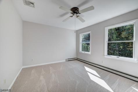 14 Lauren Court Byram NJ 07874