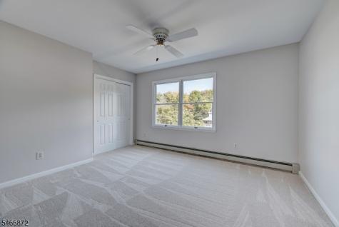 14 Lauren Court Byram NJ 07874