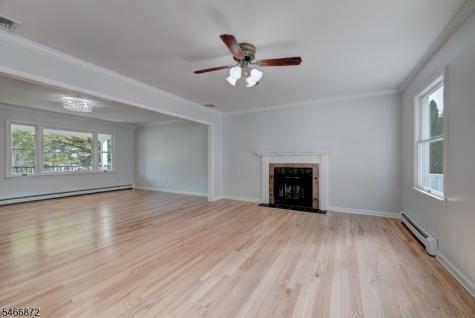 14 Lauren Court Byram NJ 07874