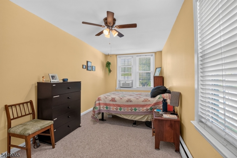 6 Crestwood Court Lincoln Park NJ 07035