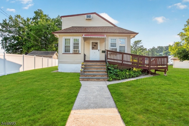 6 Crestwood Court Lincoln Park NJ 07035
