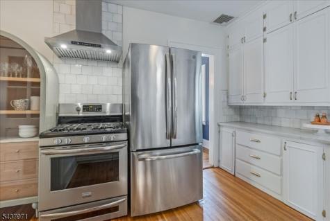 40 Comley Place Bloomfield NJ 07003