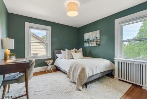 40 Comley Place Bloomfield NJ 07003