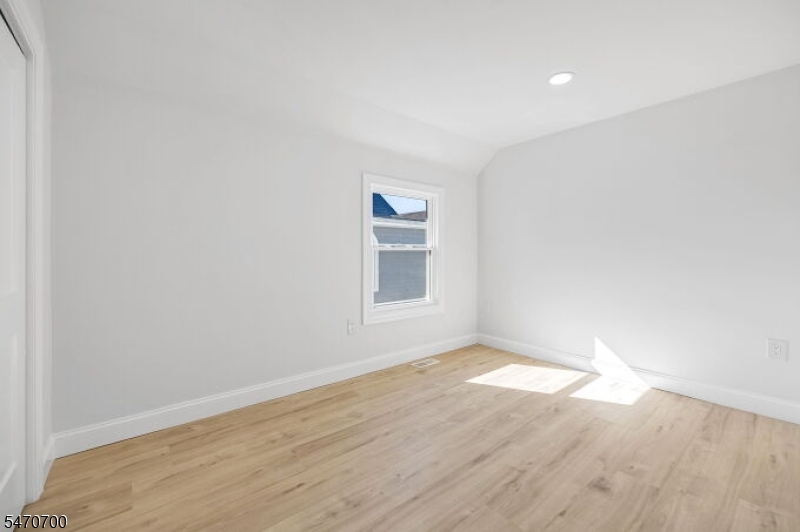 18 Cleremont Avenue Irvington NJ 07111