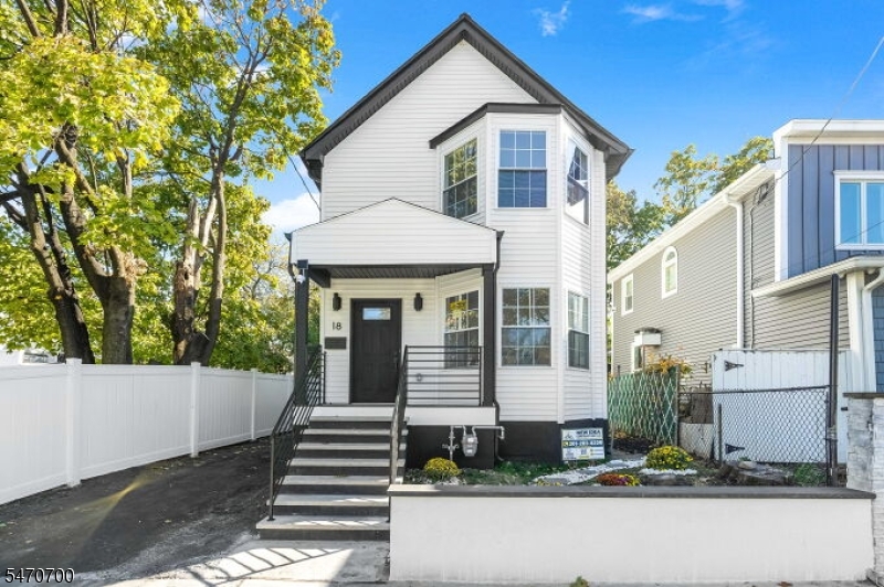 18 Cleremont Avenue Irvington NJ 07111