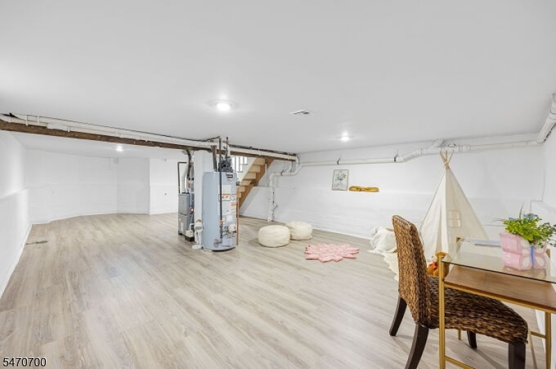 18 Cleremont Avenue Irvington NJ 07111