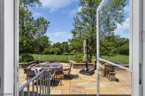 4 Harman Court Hillsborough NJ 08844