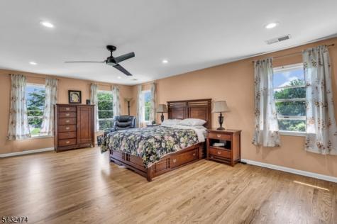 4 Harman Court Hillsborough NJ 08844