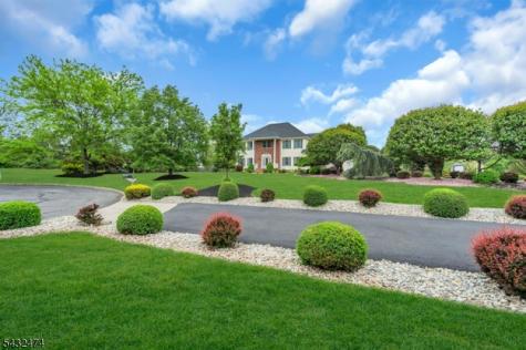4 Harman Court Hillsborough NJ 08844