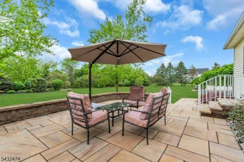 4 Harman Court Hillsborough NJ 08844