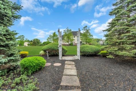 4 Harman Court Hillsborough NJ 08844