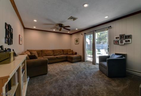 25 Debbie Court Wayne NJ 07470