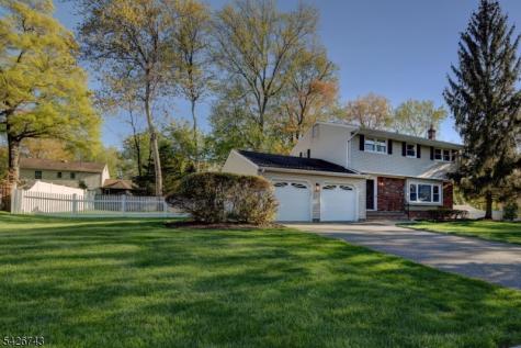 25 Debbie Court Wayne NJ 07470