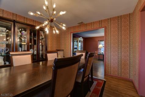 25 Debbie Court Wayne NJ 07470