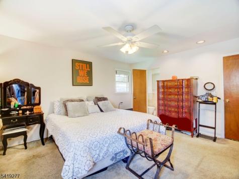 22 Cheshire Terrace West Orange NJ 07052