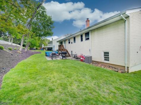22 Cheshire Terrace West Orange NJ 07052