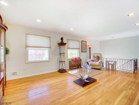 22 Cheshire Terrace West Orange NJ 07052