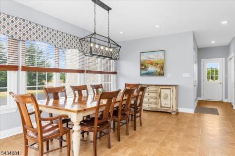 10 Claridge Lane Raritan NJ 08822