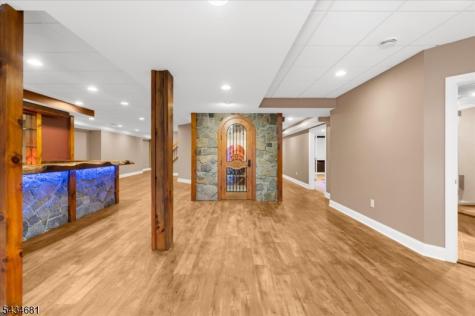 10 Claridge Lane Raritan NJ 08822