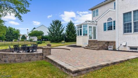10 Claridge Lane Raritan NJ 08822
