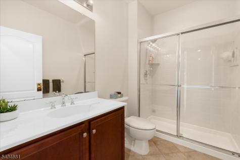10 Claridge Lane Raritan NJ 08822
