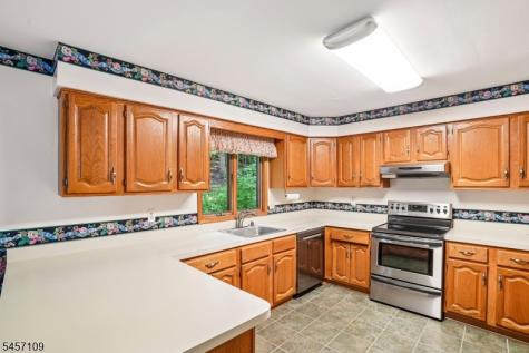9 Ross Road Byram NJ 07874