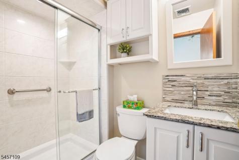 9 Ross Road Byram NJ 07874
