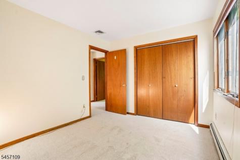 9 Ross Road Byram NJ 07874