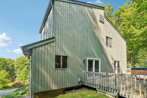 9 Ross Road Byram NJ 07874