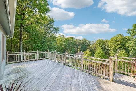 9 Ross Road Byram NJ 07874